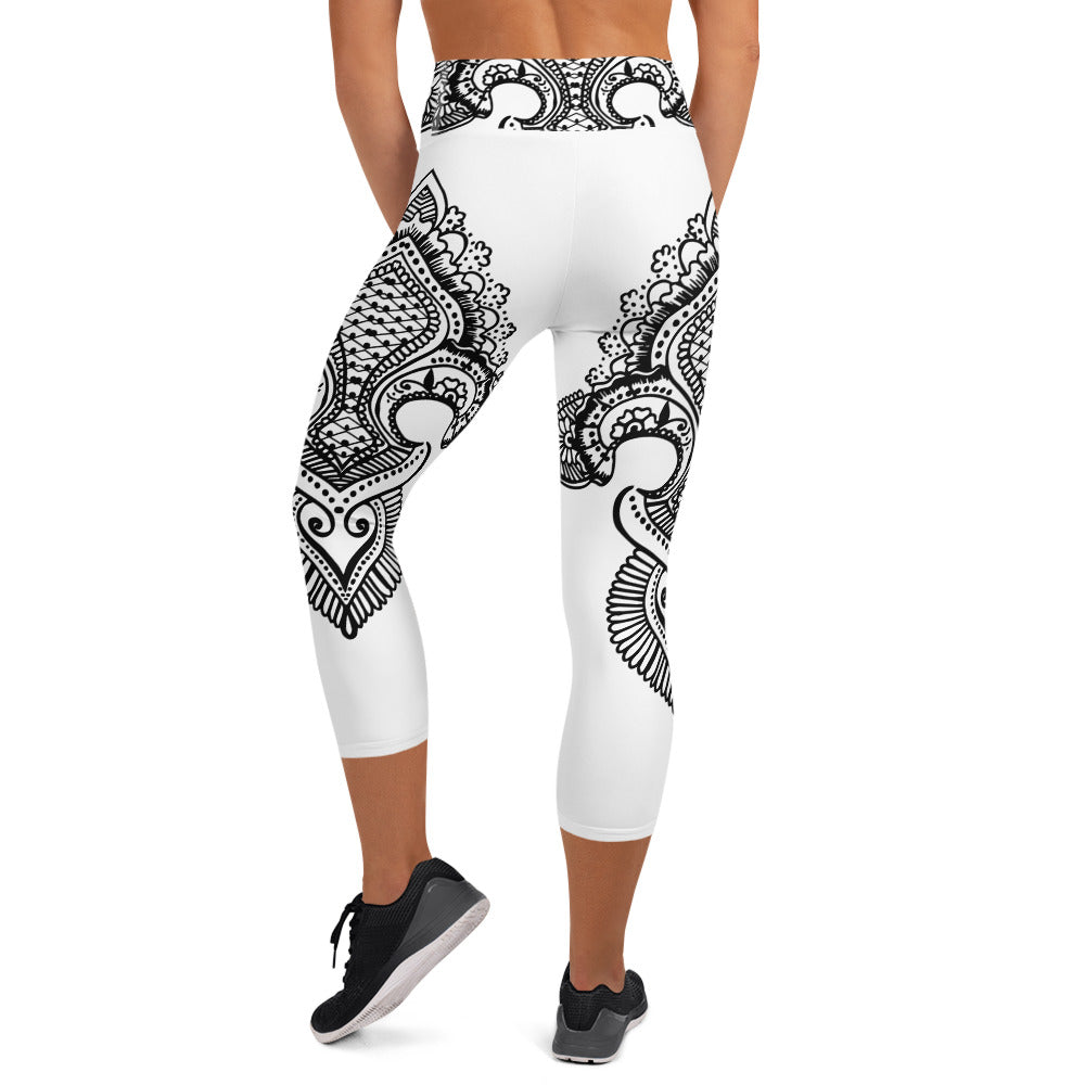 Fleur de lis print Yoga Capri Leggings