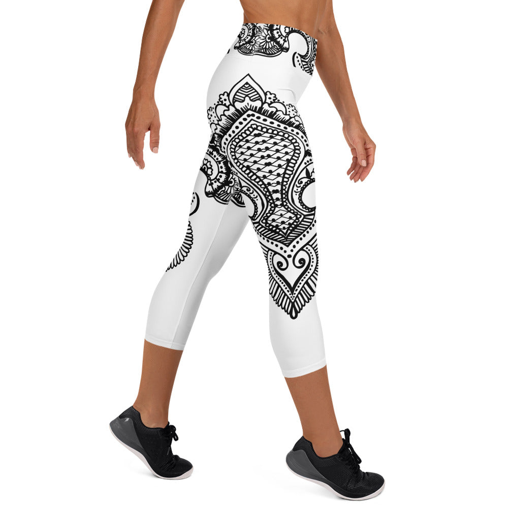 Fleur de lis print Yoga Capri Leggings